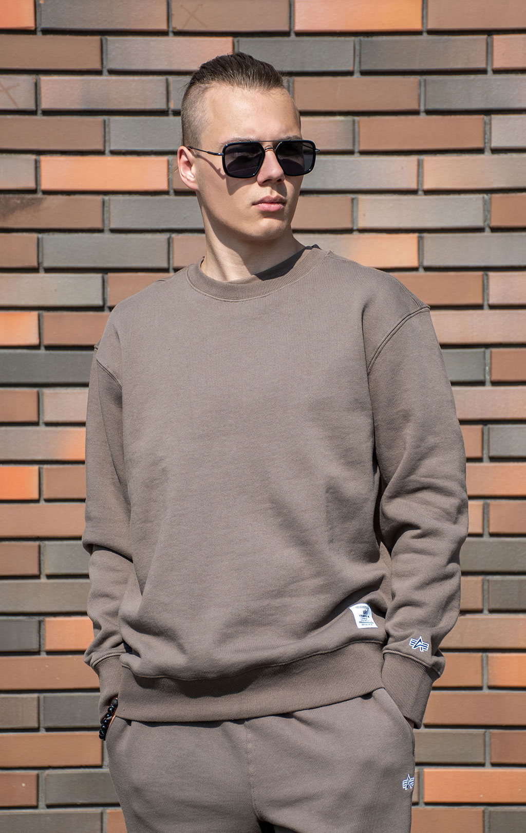 Свитшот ALPHA INDUSTRIES ESSENTIAL CREWNECK FW 24/25 coyote brown 