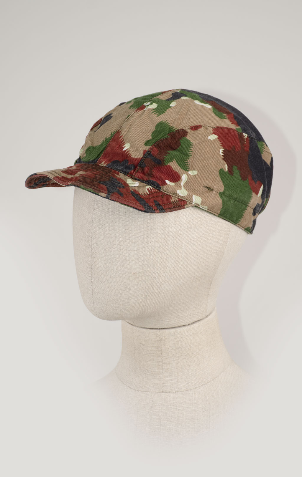 Кепка M-83 camo б/у Швейцария