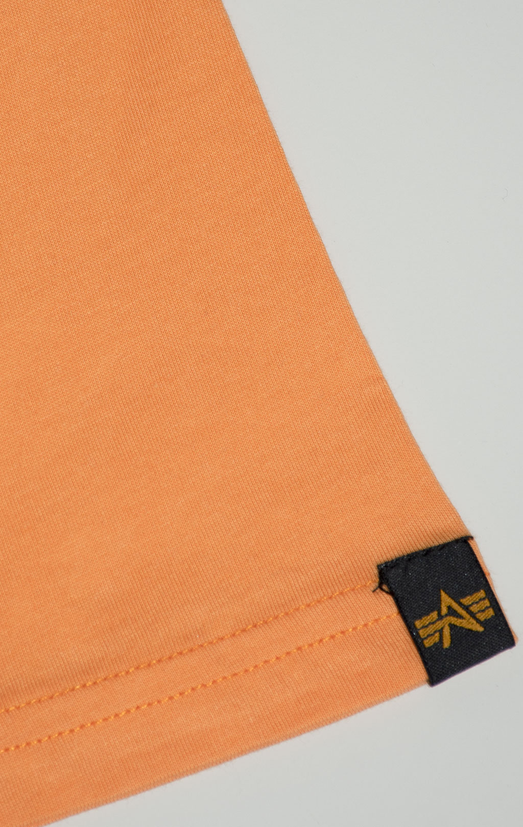 Футболка ALPHA INDUSTRIES BASIC T tangerine 