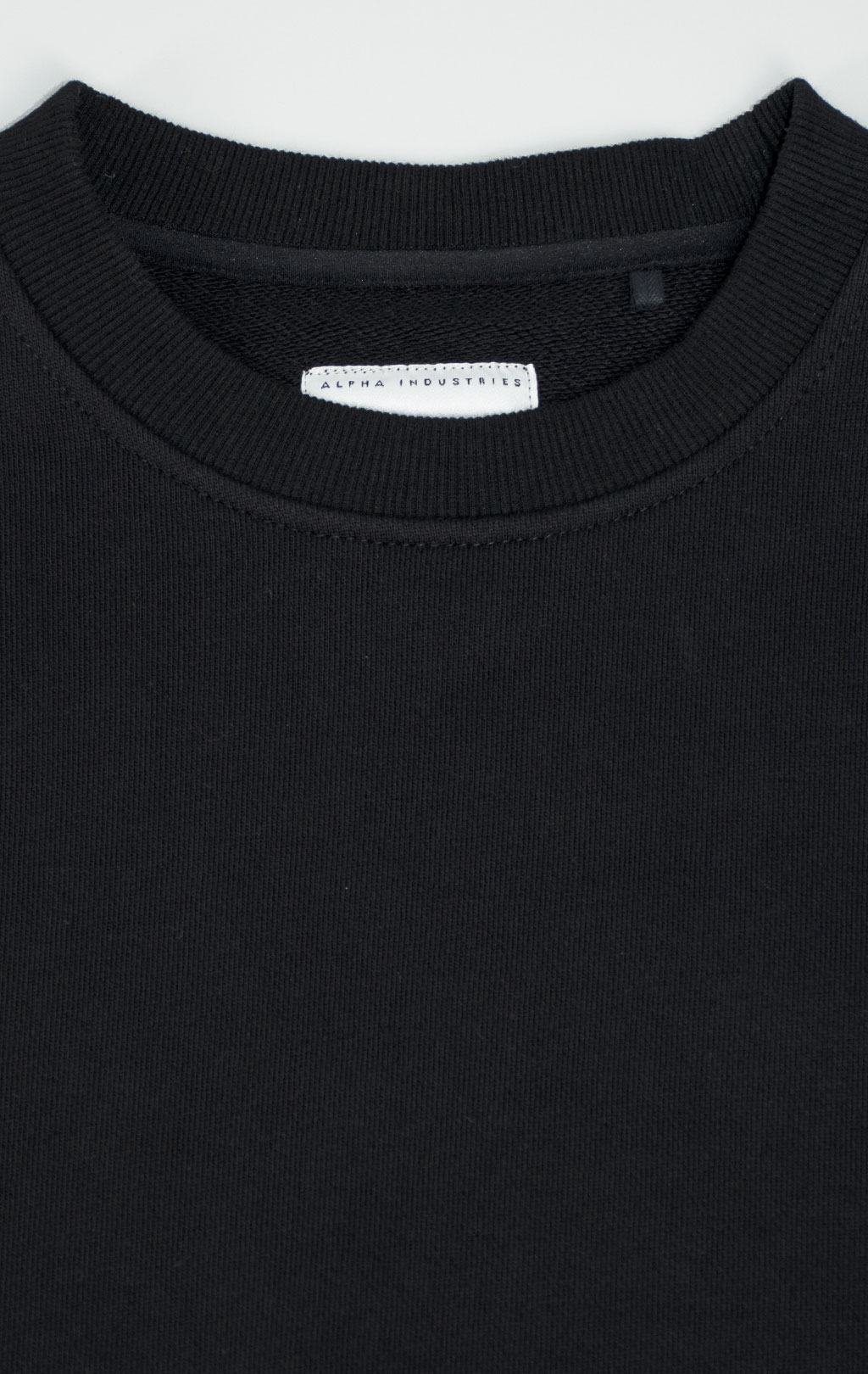 Свитшот ALPHA INDUSTRIES MIXED MEDIA CREWNECK FW 24/25 black 