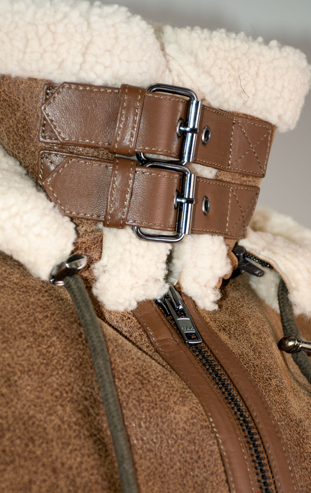 Куртка-пилот KODZIC B-3 HOODED SLIM FIT овчина FW 25/26 vintage khaki 