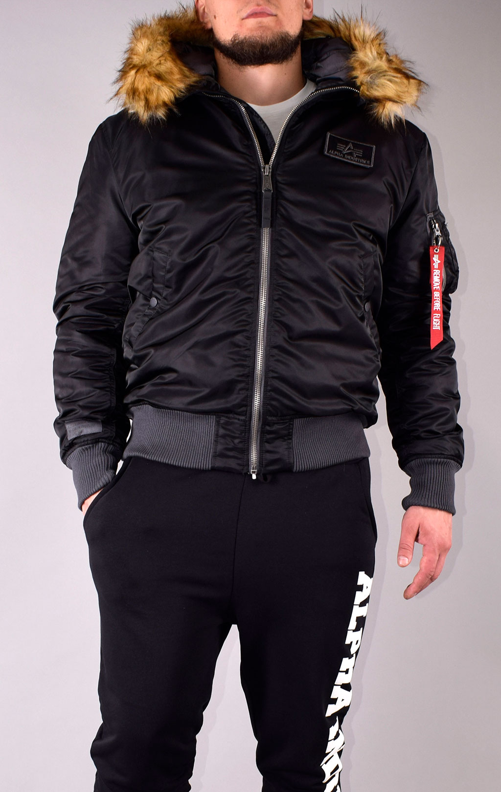 Куртка ALPHA INDUSTRIES MA-1 HOODED CW black 