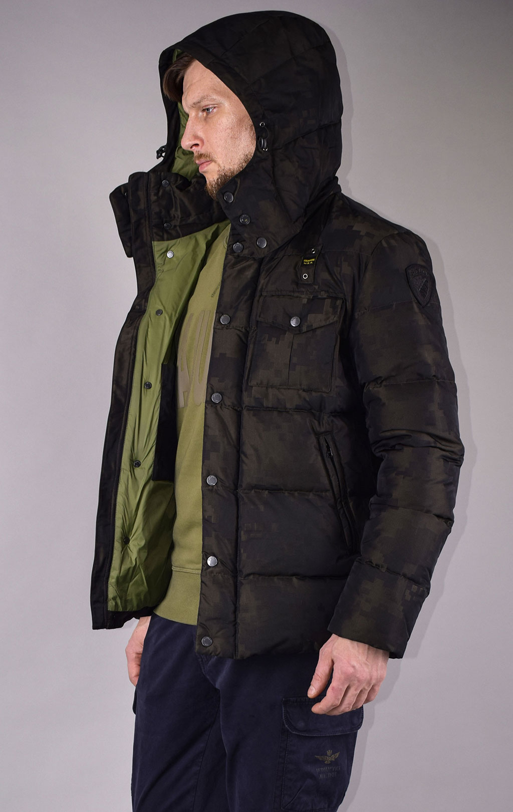 Куртка-пуховик BLAUER SHORT JACKET FW 19/20 camo (005498) 