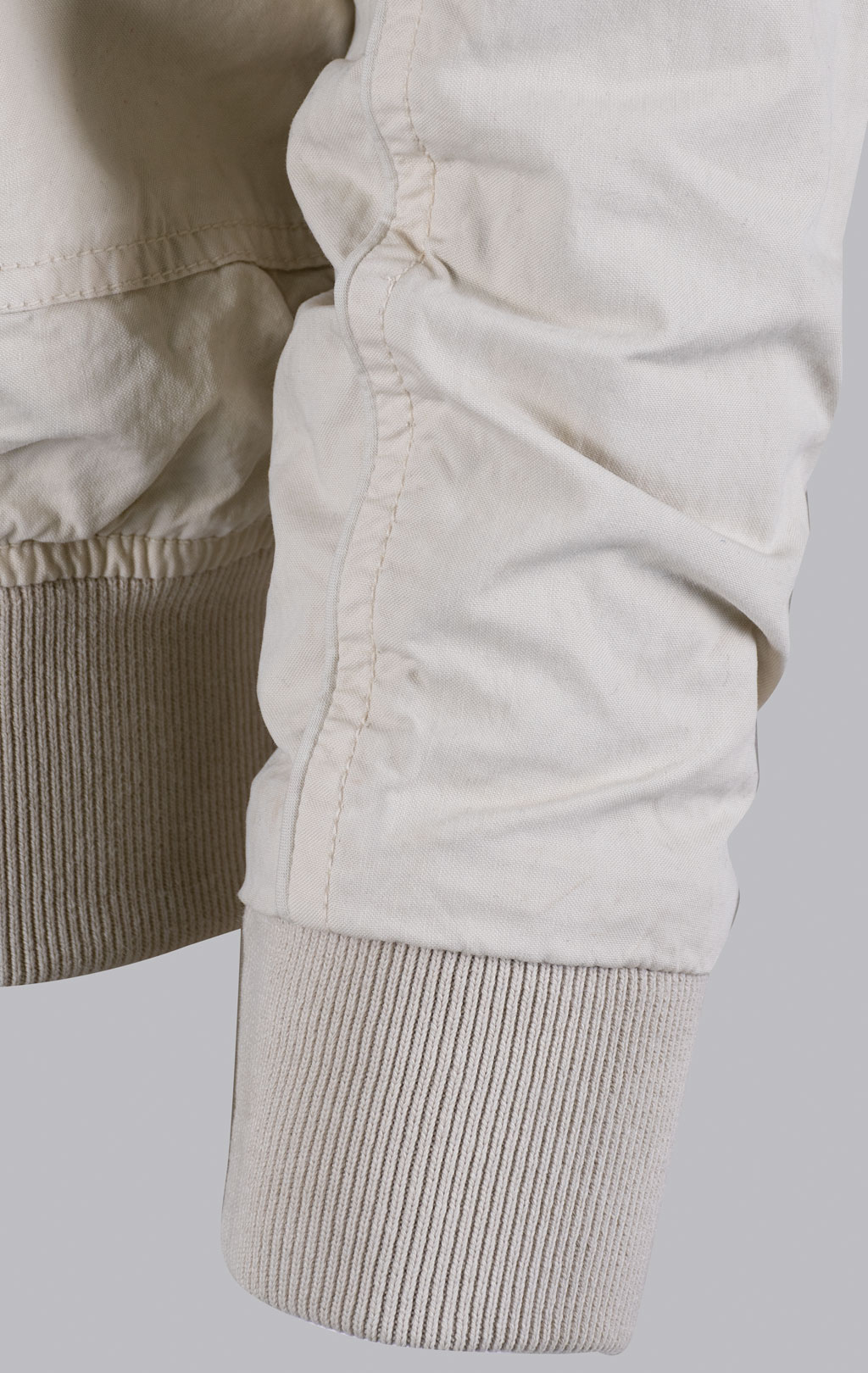 Ветровка ALPHA INDUSTRIES CWU 36/P CANVAS stone 