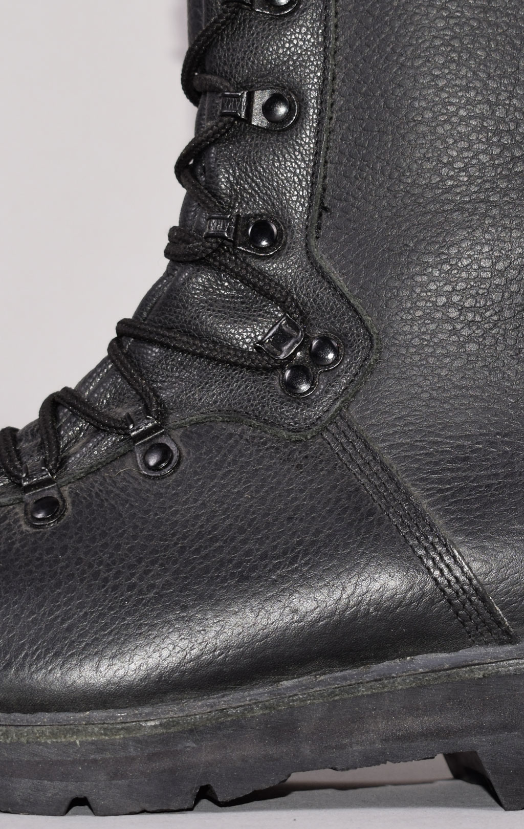 Женские ботинки-берцы Kampfstiefel 2000 black Германия