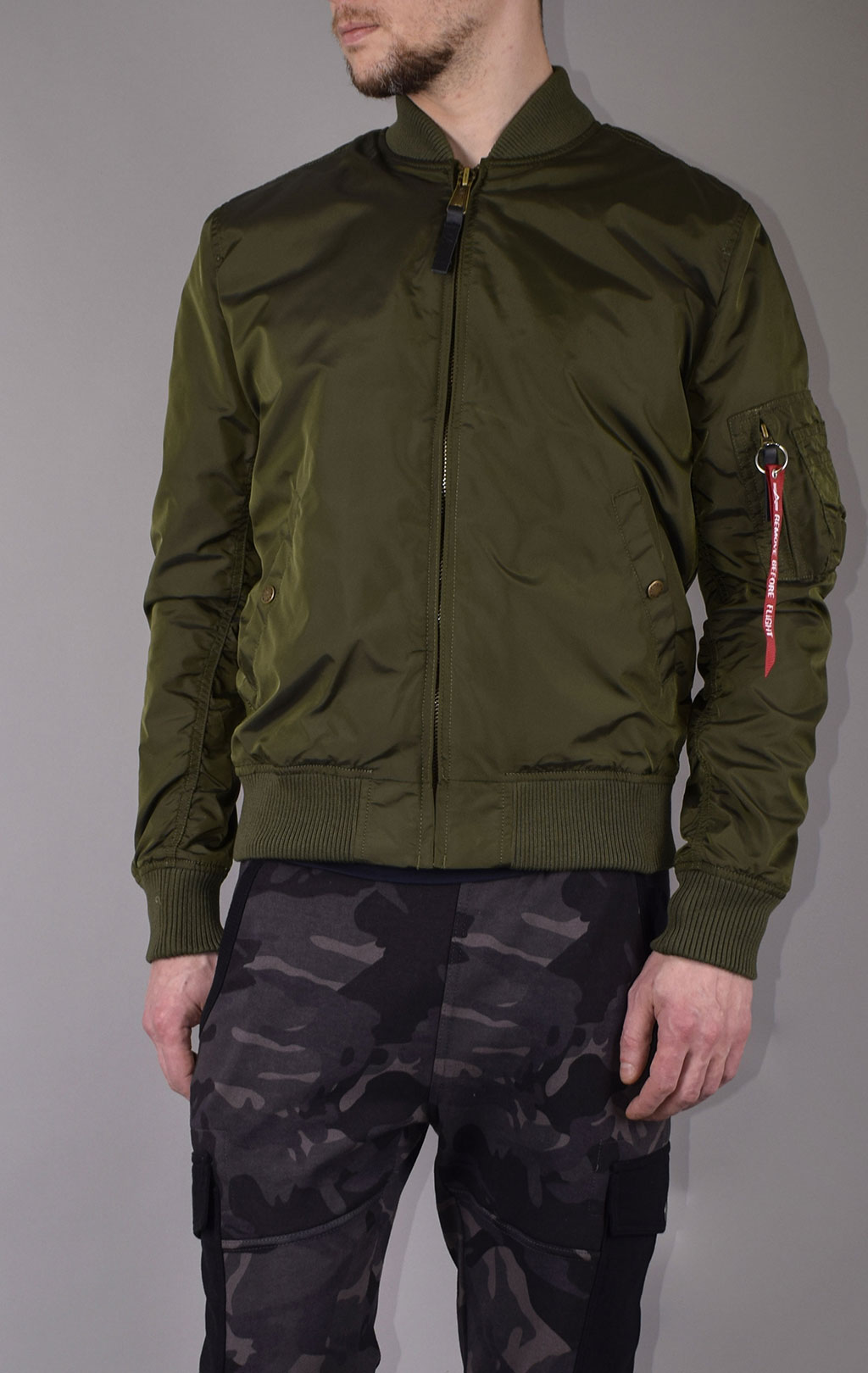 Ветровка-бомбер ALPHA INDUSTRIES MA-1 TT dark green 