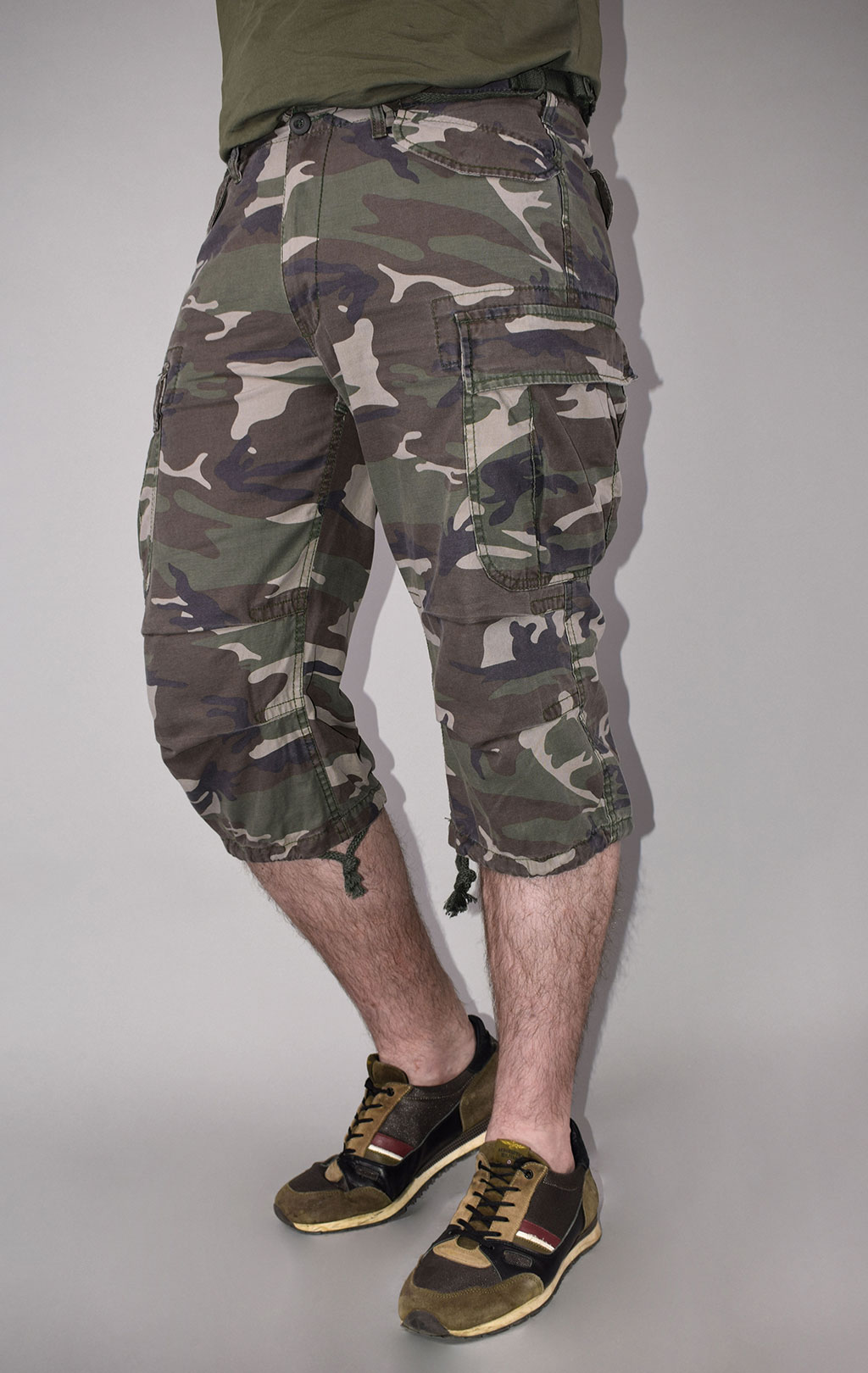 Шорты карго удлинённые Surplus ENGINEER 3/4 VINTAGE camo woodland 