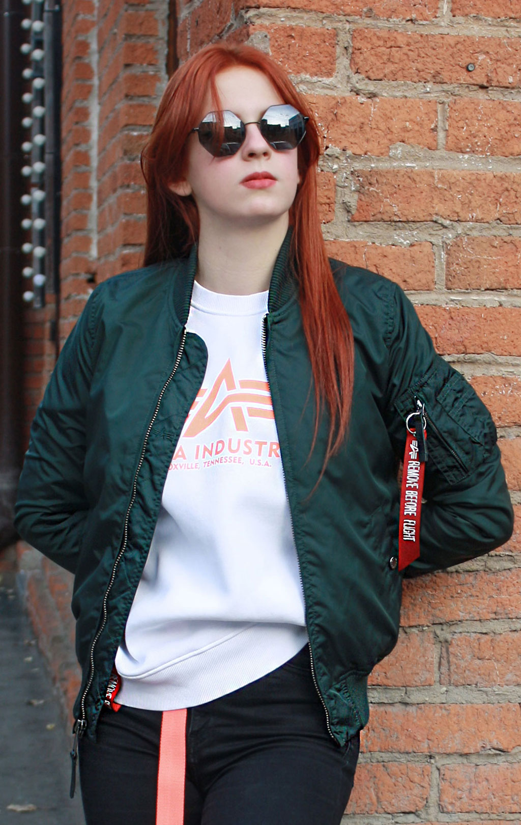 Женская ветровка-бомбер ALPHA INDUSTRIES MA-1 TT dark petrol 