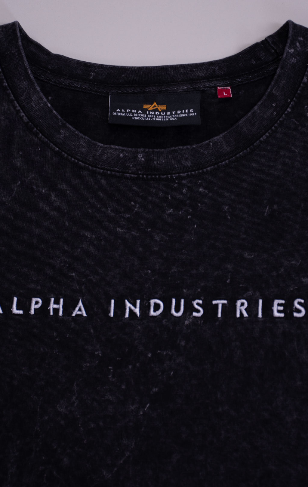 Футболка ALPHA INDUSTRIES ACID LOGO T black 