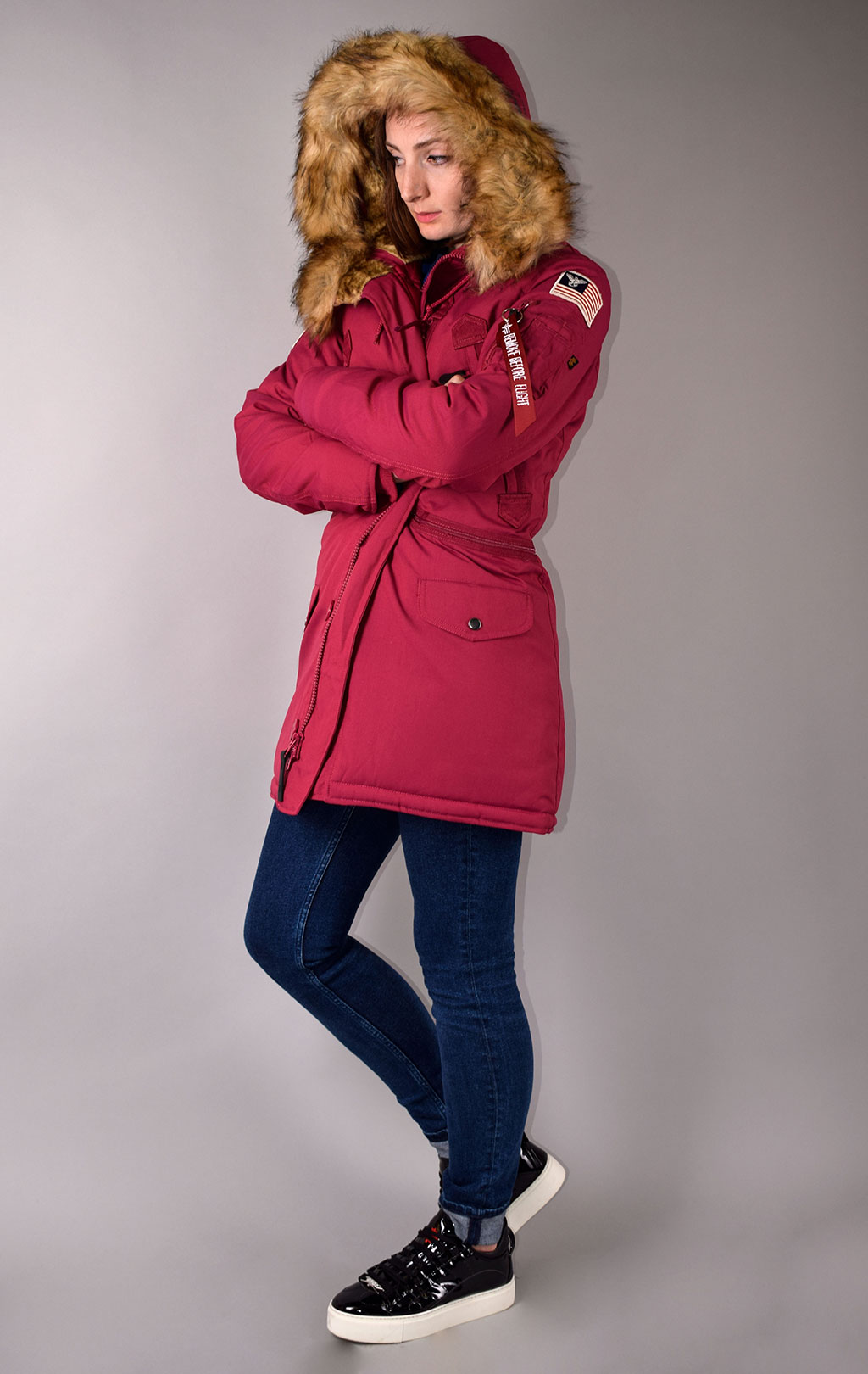 Женская аляска ALPHA INDUSTRIES POLAR major red 