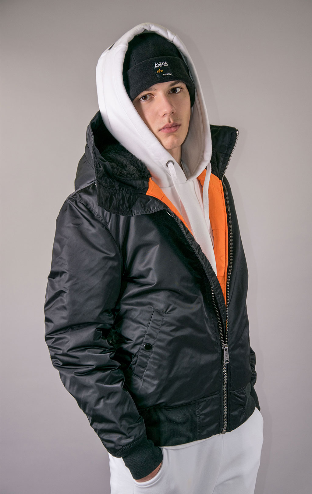 Куртка ALPHA INDUSTRIES MA-1 HOODED black 