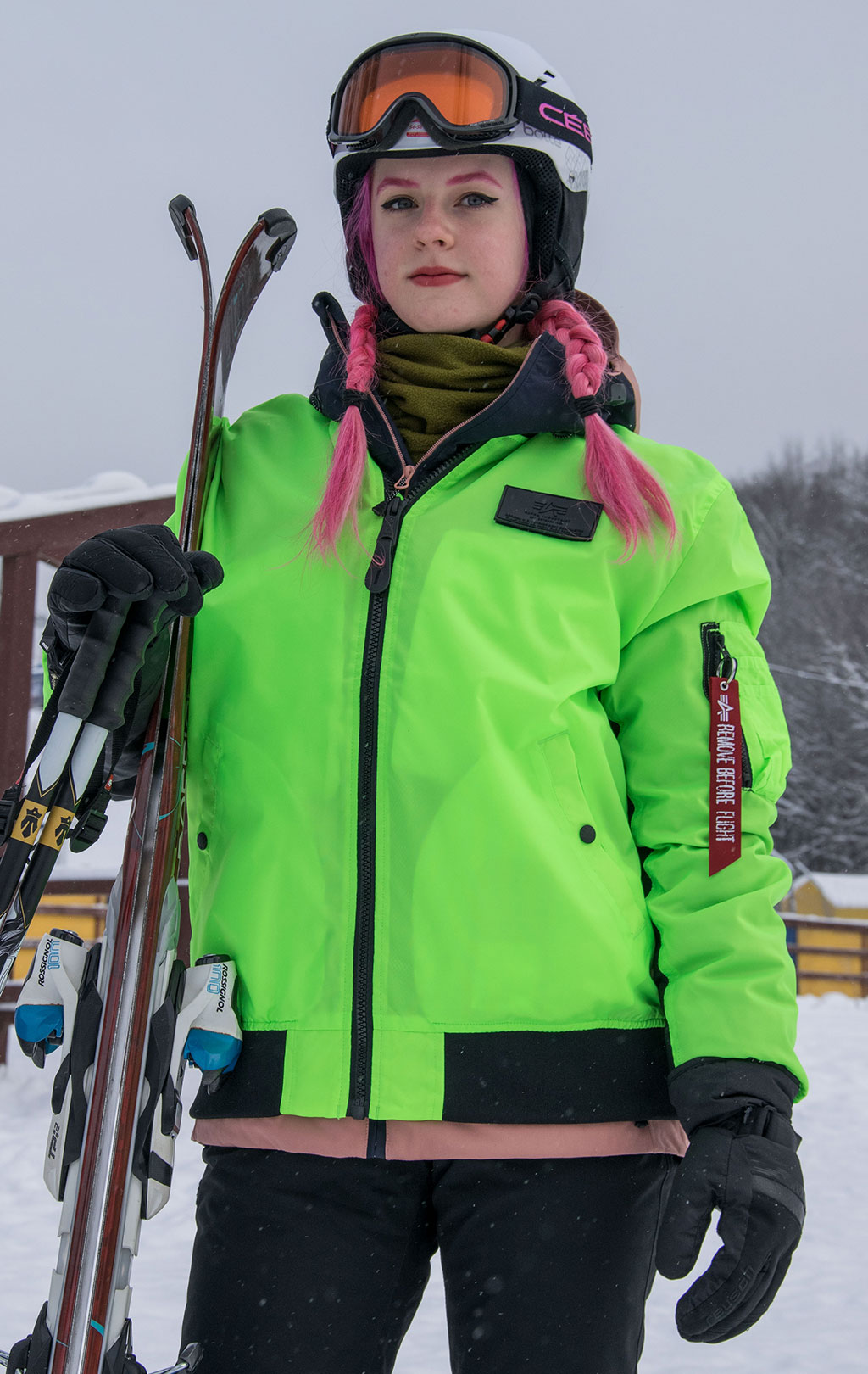 Ветровка-бомбер ALPHA INDUSTRIES MA-1 NEON neon green 