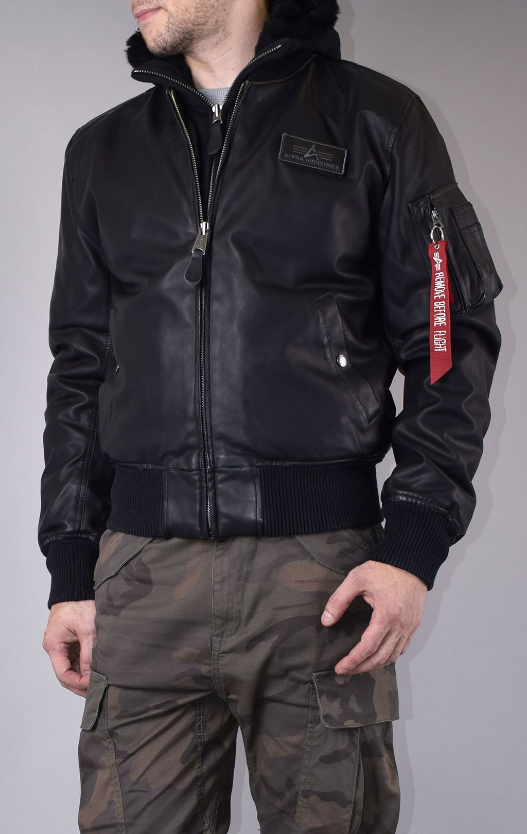 Куртка-бомбер лётная ALPHA INDUSTRIES MA-1 D-Tec FL экокожа black/black 