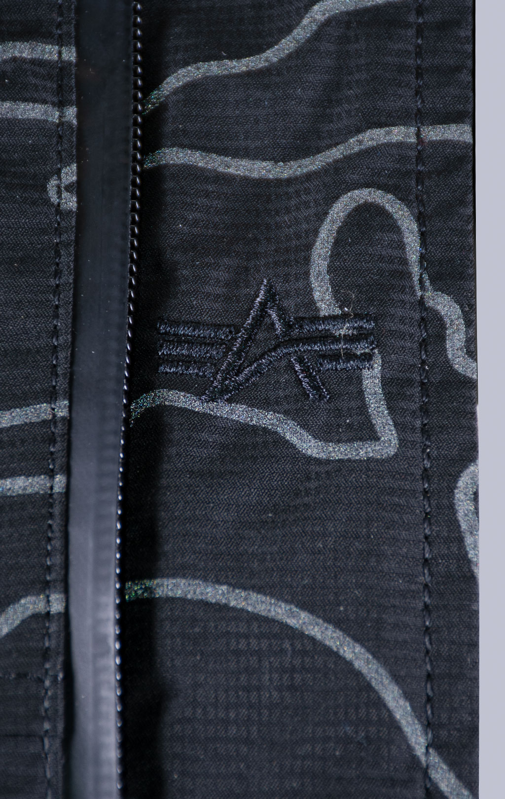 Аляска ALPHA INDUSTRIES N-3B PRIMALOFT PARKA reflective black camo 