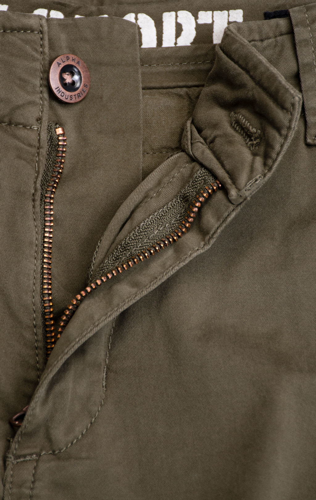 Шорты карго ALPHA INDUSTRIES CREW SHORT PATCH dark olive 