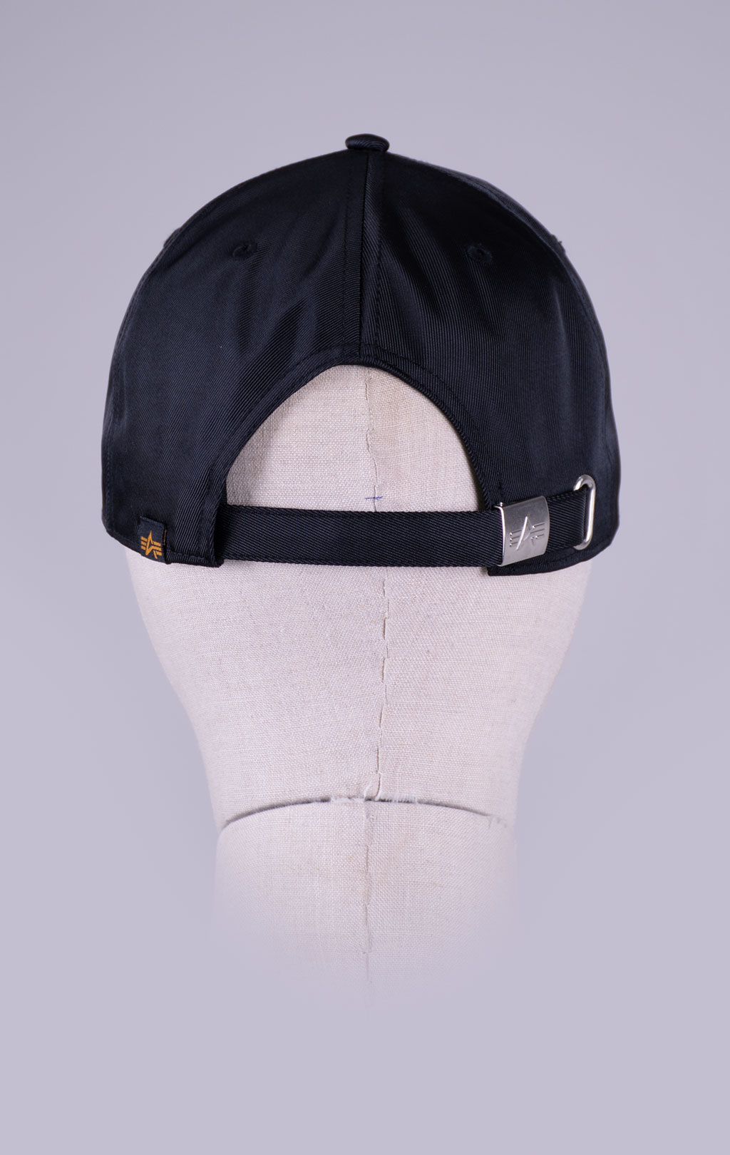 Бейсболка ALPHA INDUSTRIES METAL LABEL CAP black/metalsilver 