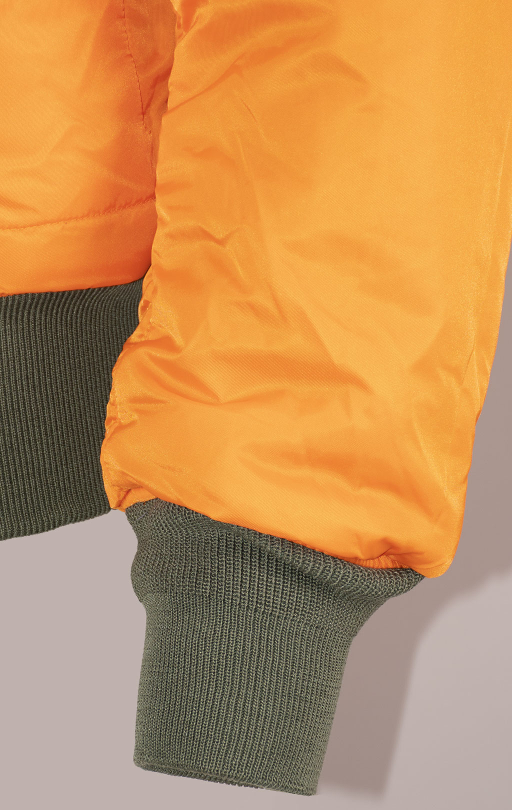 Бомбер ALPHA INDUSTRIES MA-1 HERITAGE FIT FLIGHT JACKET FW 26/27 sage 