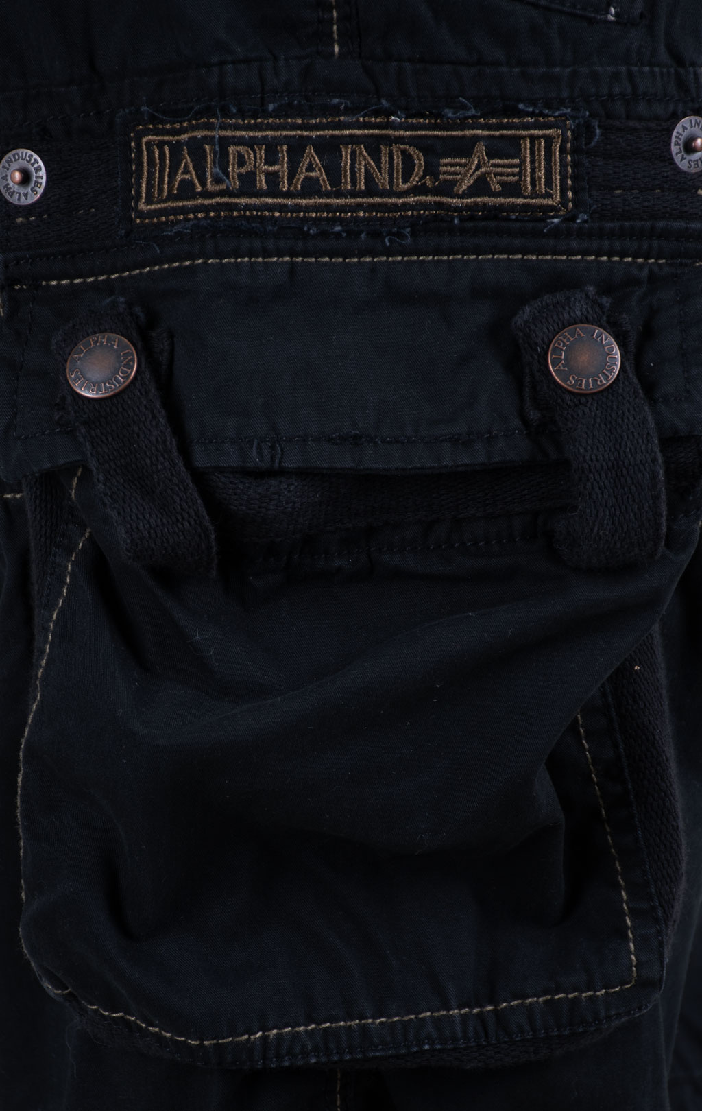 Шорты карго ALPHA INDUSTRIES TERMINAL black 
