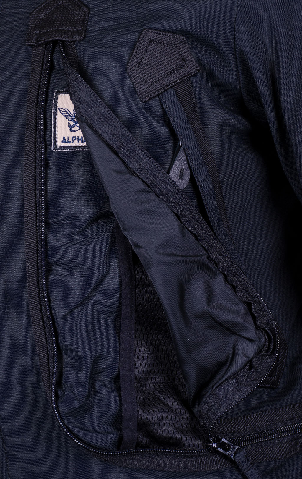 Женская аляска ALPHA INDUSTRIES POLAR black 