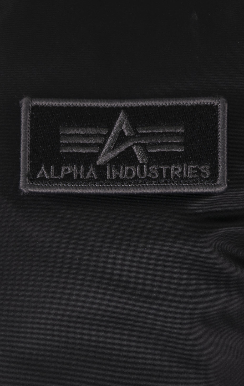 Куртка-бомбер лётная ALPHA INDUSTRIES MA-1 D-Tec black 