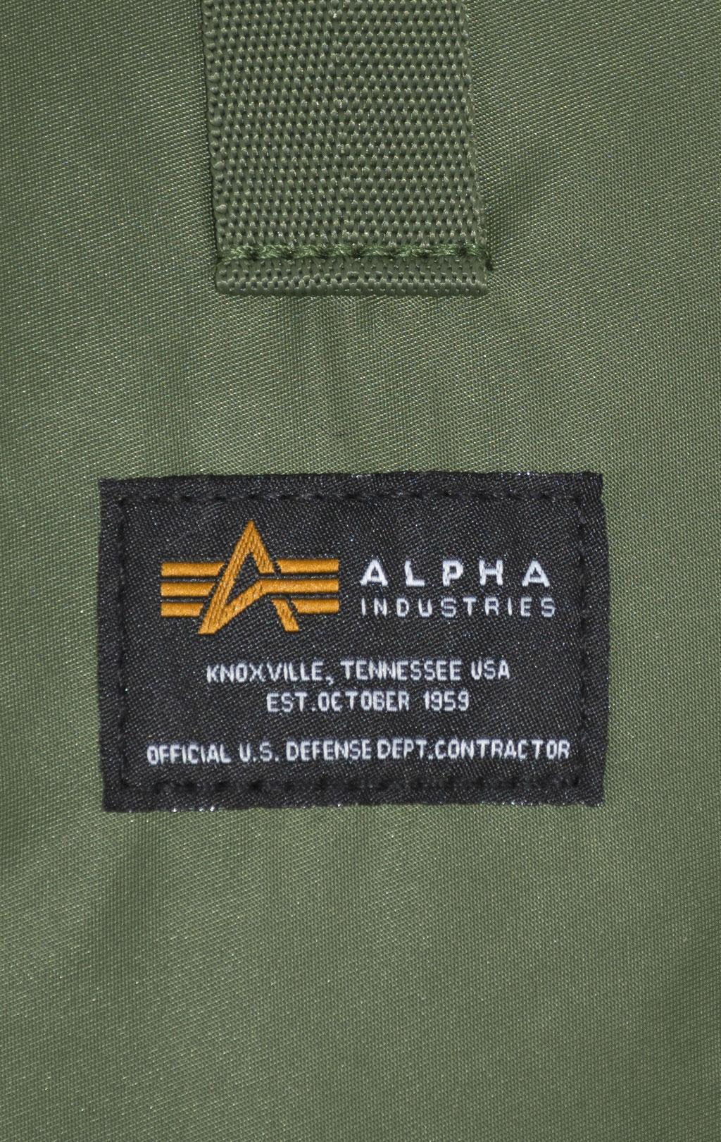 Сумка ALPHA INDUSTRIES CREW CARRY BAG sage green 
