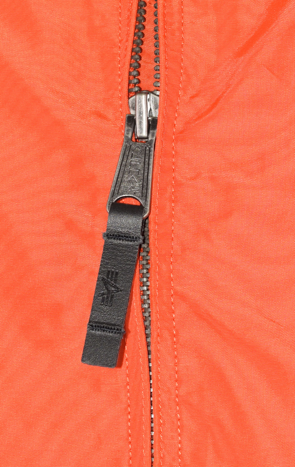 Ветровка-бомбер ALPHA INDUSTRIES MA-1 TT atomic red 