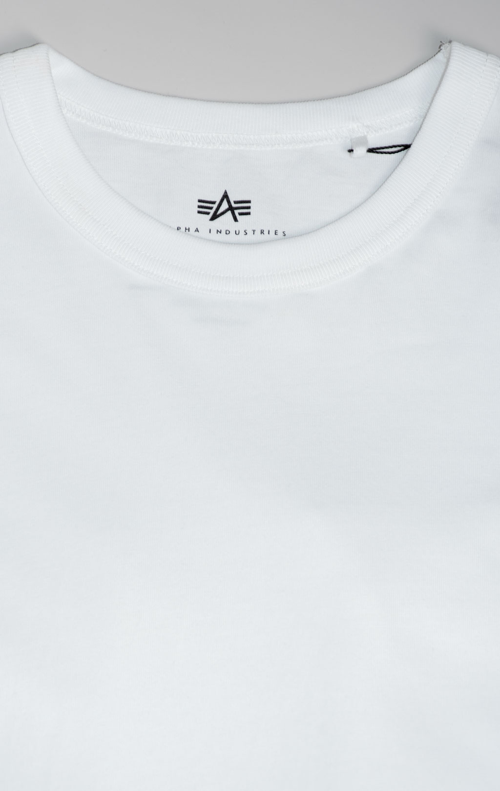 Футболка ALPHA INDUSTRIES ESSENTIAL RELAXED TEE SS 25 m white 