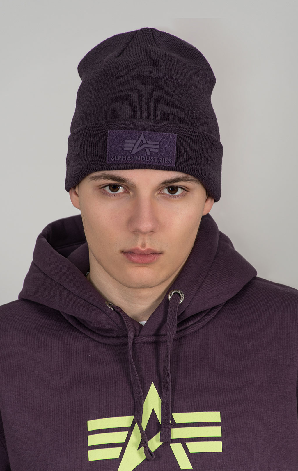 Шапка ALPHA INDUSTRIES VLC BEANIE plum 