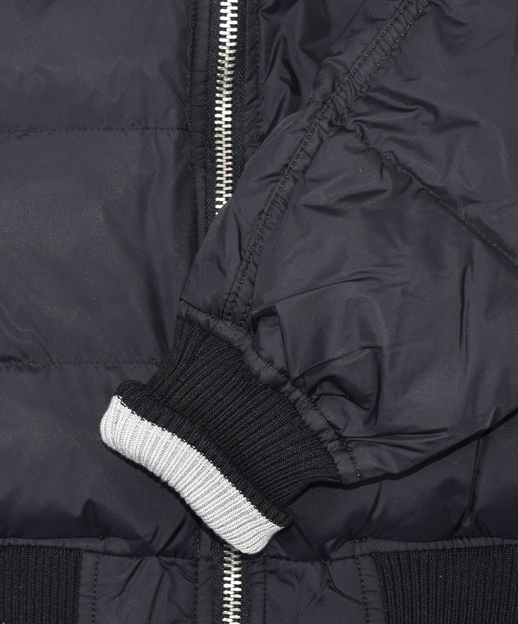 Куртка-пуховик ALPHA INDUSTRIES HOODED PUFFER APOLLO 11 black 