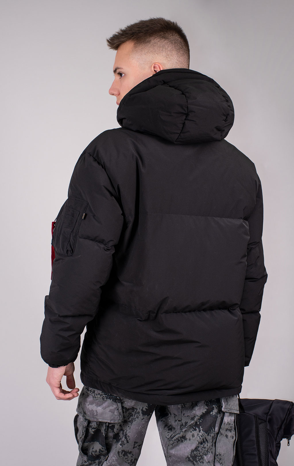 Куртка ALPHA INDUSTRIES PUFFER PARKA FW 24/25 black 