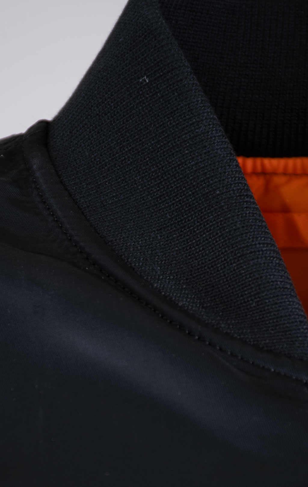 Бомбер ALPHA INDUSTRIES MA-1 HERITAGE black 