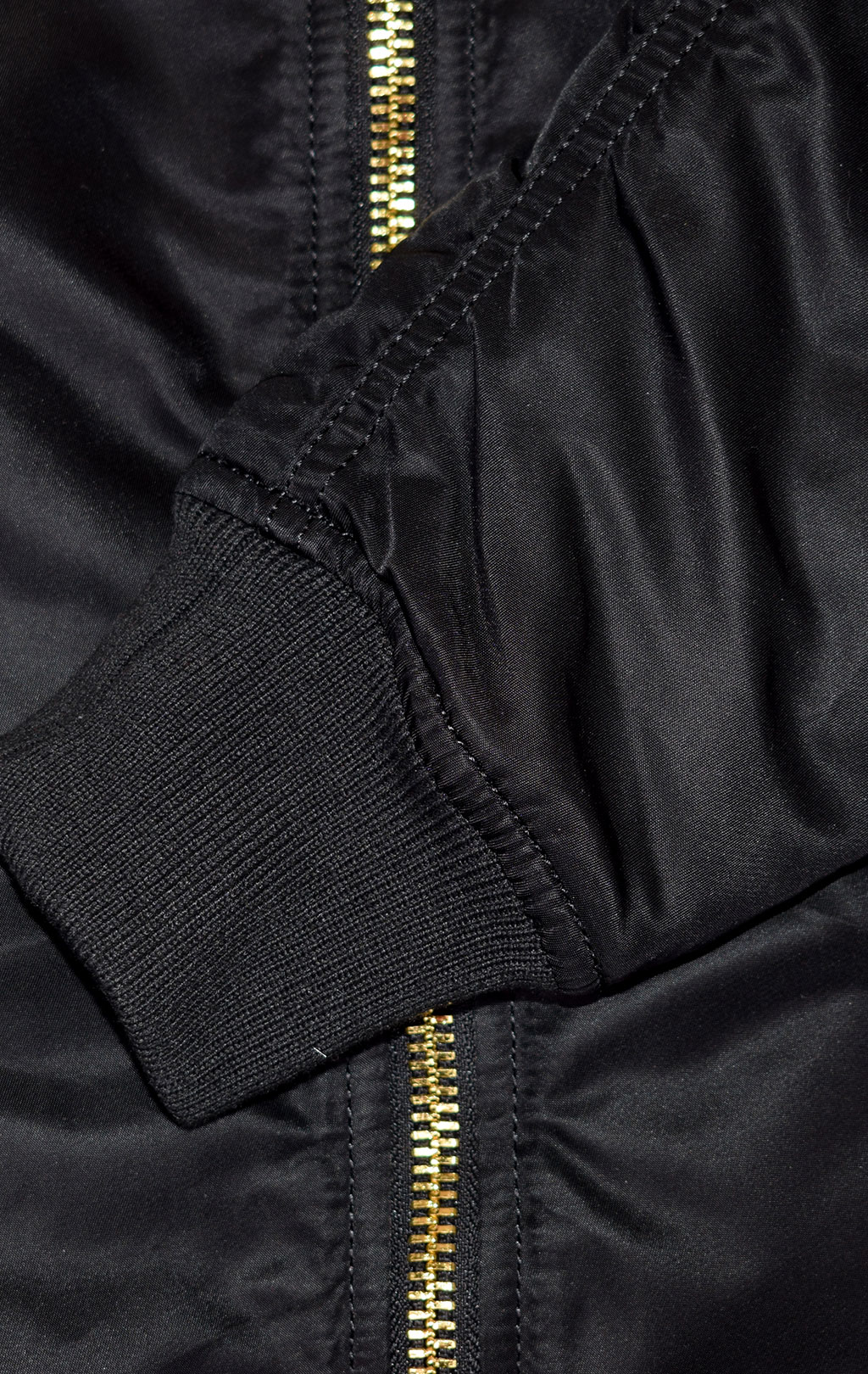 Женская куртка-бомбер удлинённая ALPHA INDUSTRIES MA-1 COAT PM black 