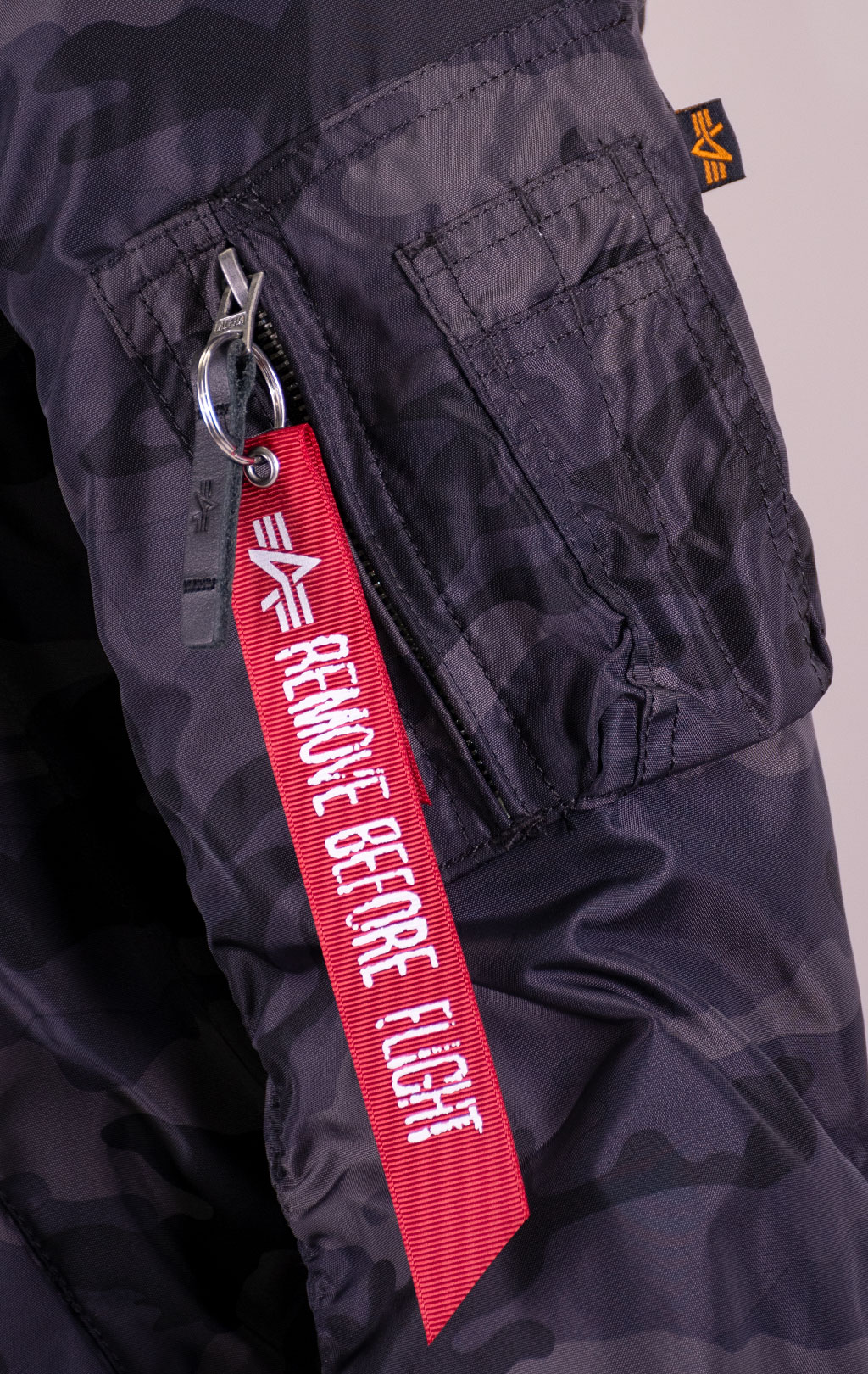 Ветровка-бомбер ALPHA INDUSTRIES MA-1 TT black camo 