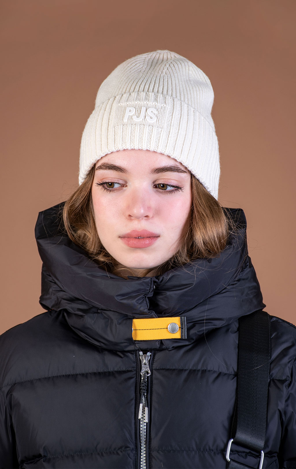 Шапка вязаная PARAJUMPERS PJS HAT FW 25/26 moonbeam 