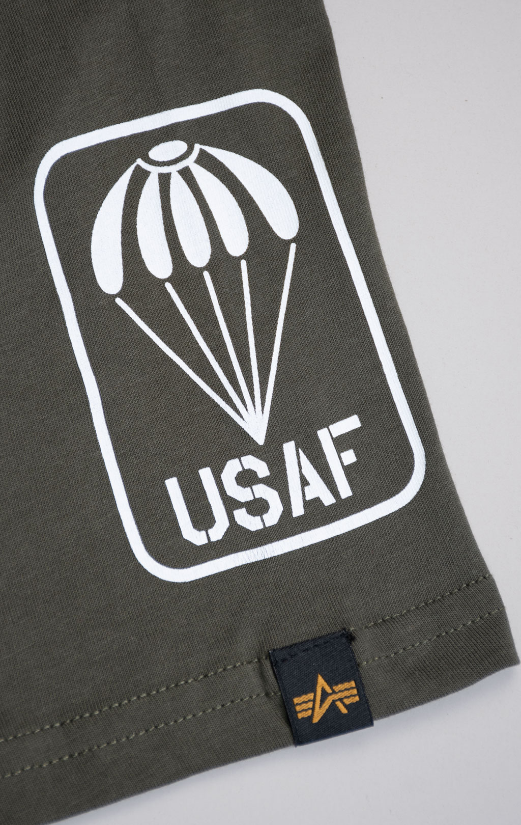 Футболка ALPHA INDUSTRIES REBEL T dark olive 