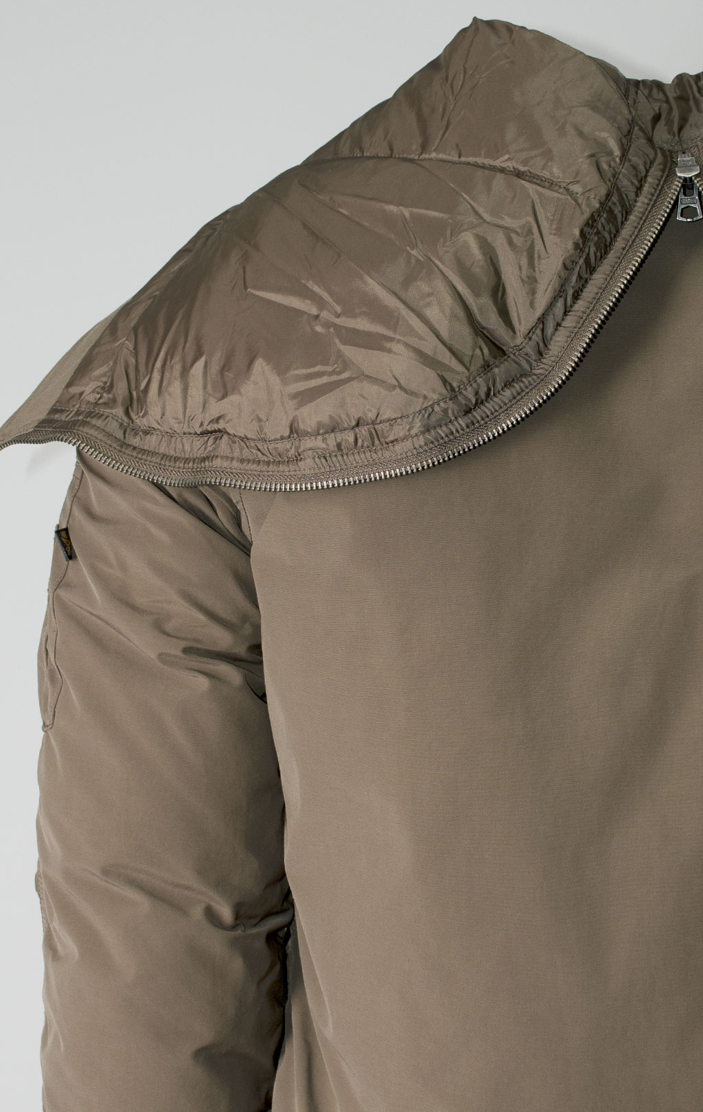 Аляска ALPHA INDUSTRIES N-2B ALTITUDE FW 24/25 coyote brown 