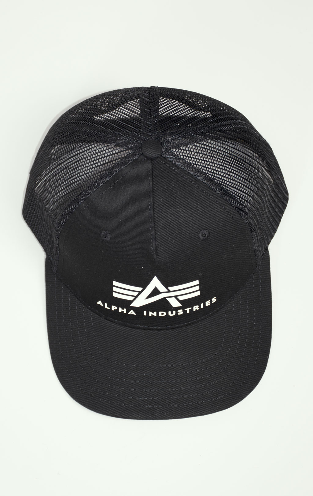 Бейсболка ALPHA INDUSTRIES BASIC TRUCKER CAP black 