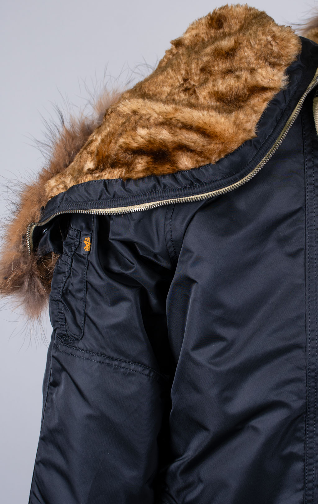 Аляска ALPHA INDUSTRIES ART VF N-3B натур. мех black 
