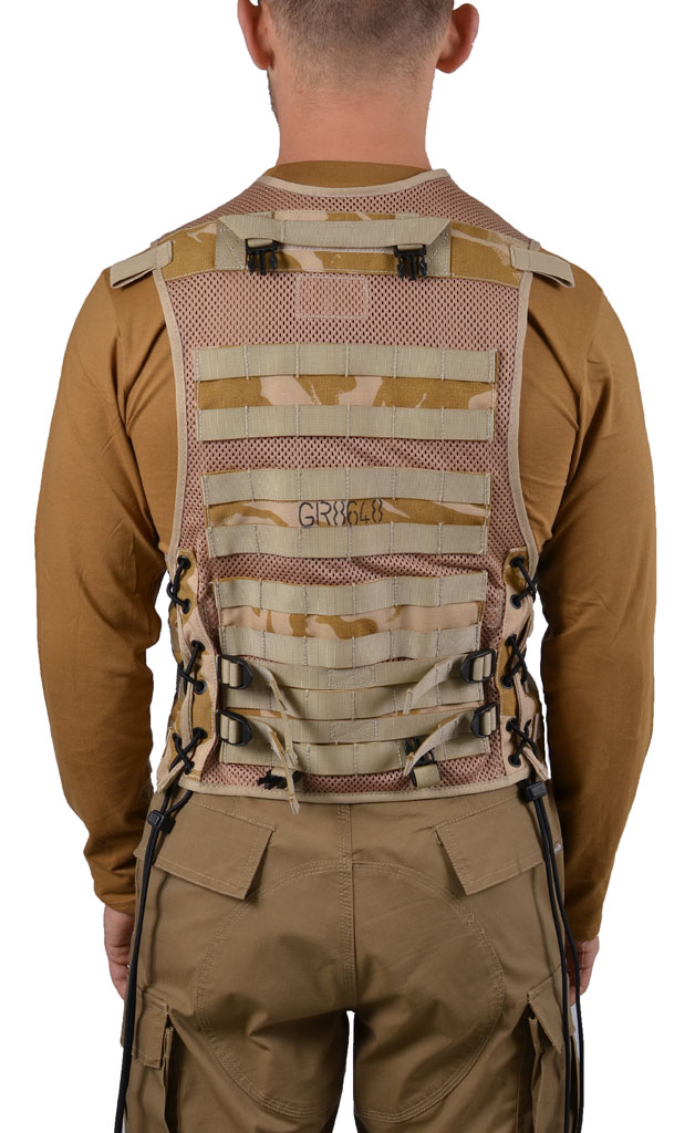 Жилет MOLLE (новый) dpm desert Англия