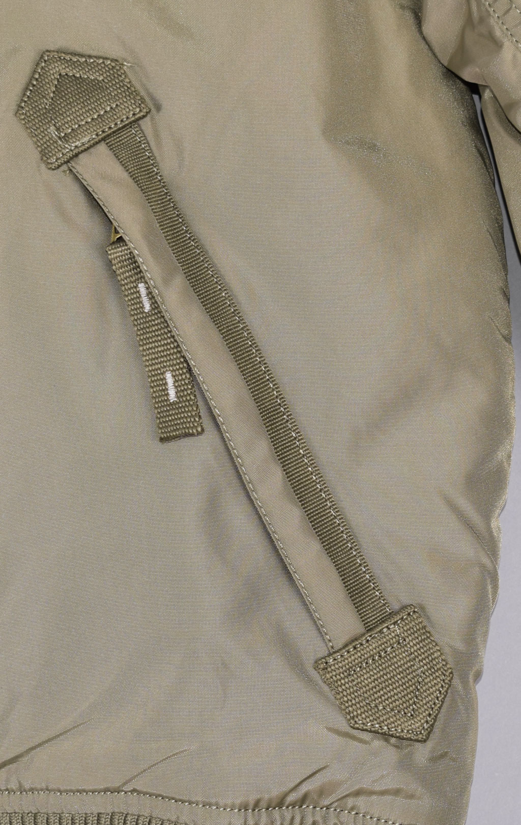 Куртка-пилот ALPHA INDUSTRIES INJECTOR-III AIR FORCE stratos 