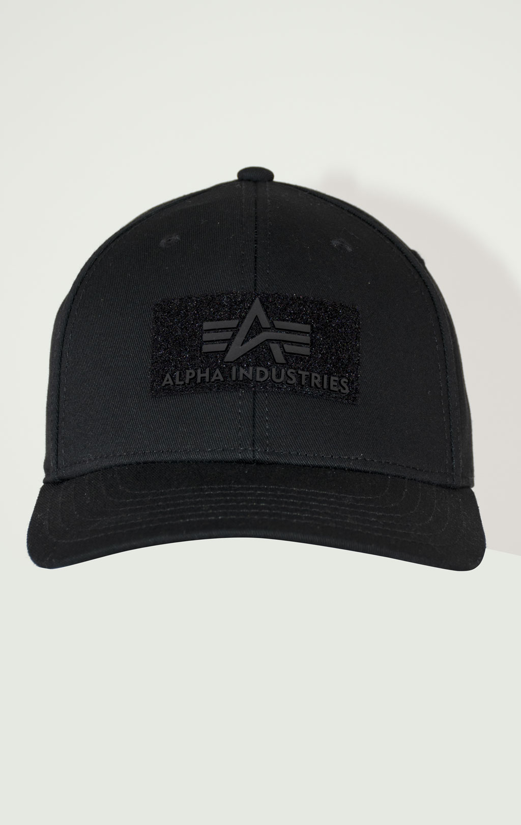 Бейсболка ALPHA INDUSTRIES VELCRO CAP black 