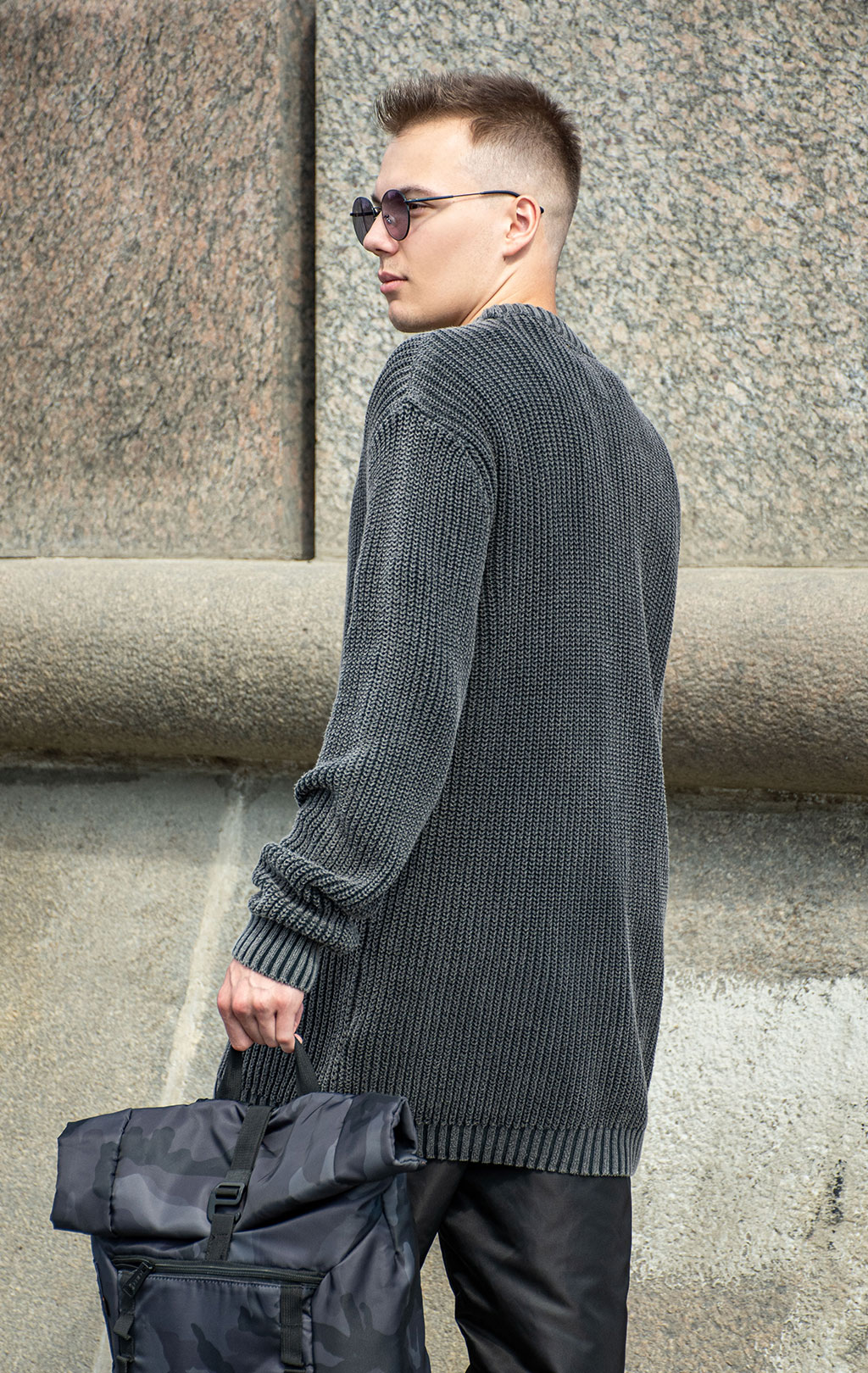 Свитер ALPHA INDUSTRIES ACID PULLOVER black 