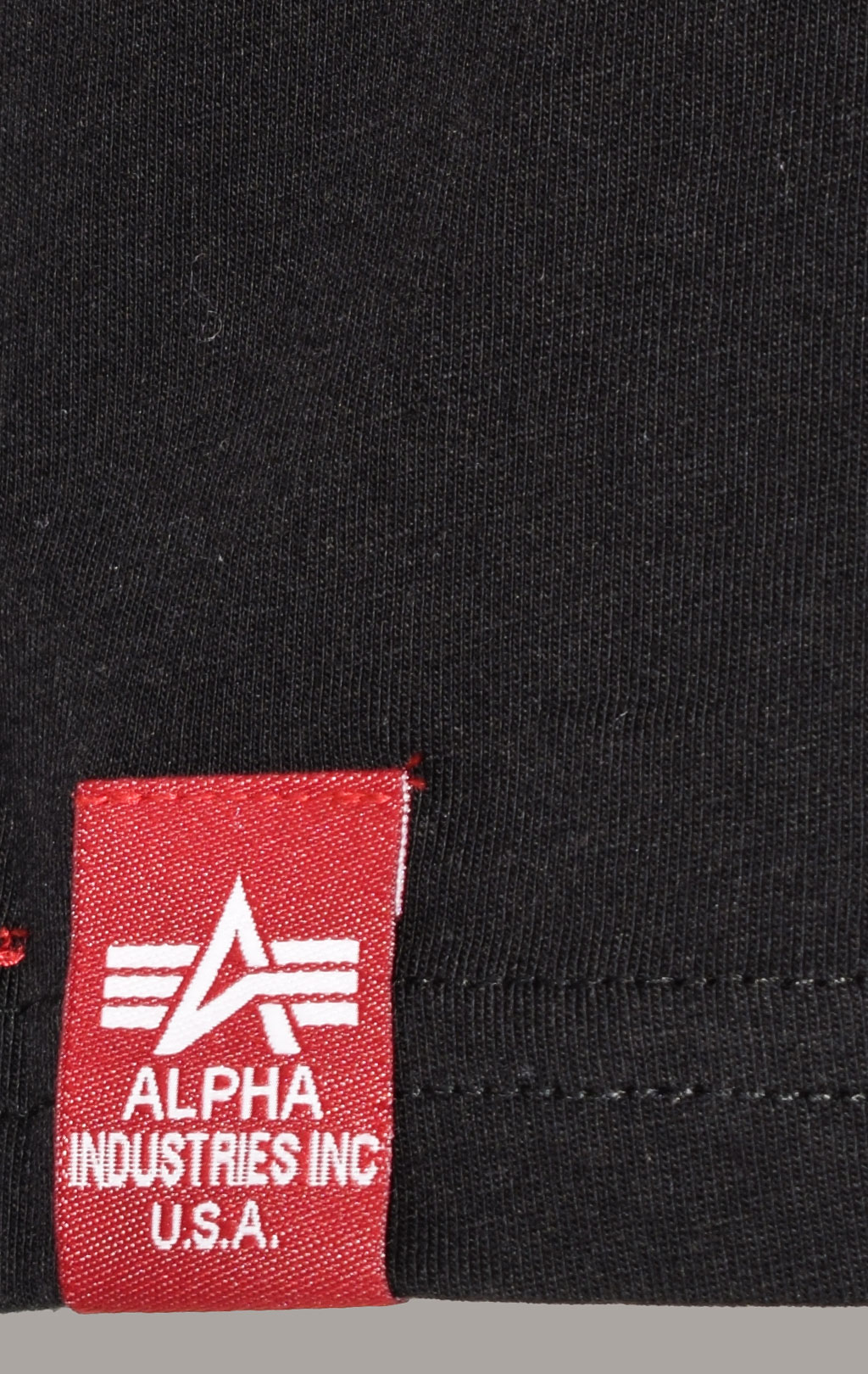 Футболка ALPHA INDUSTRIES NASA APOLLO MISSION T black 