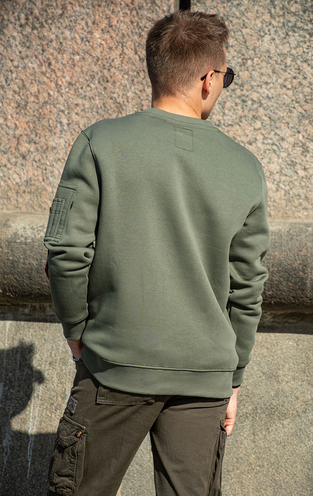 Свитшот ALPHA INDUSTRIES EMB SWEATER dark olive 