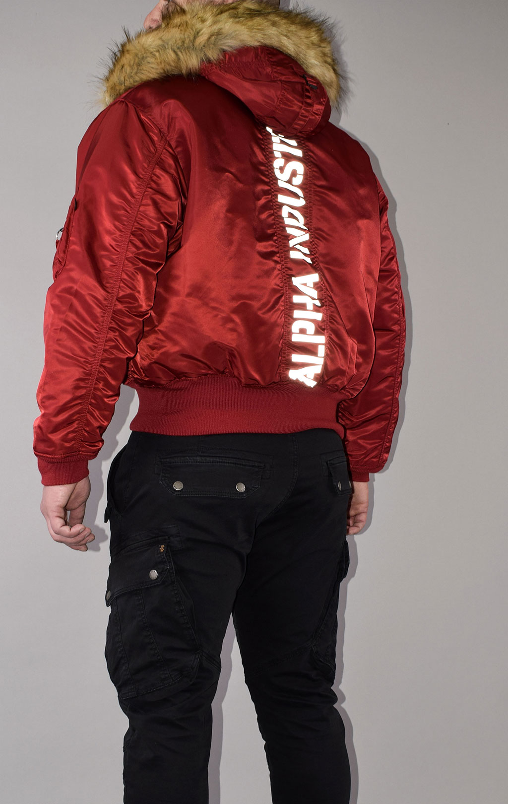 Аляска короткая ALPHA INDUSTRIES 45P HOODED CUSTOM commander red 