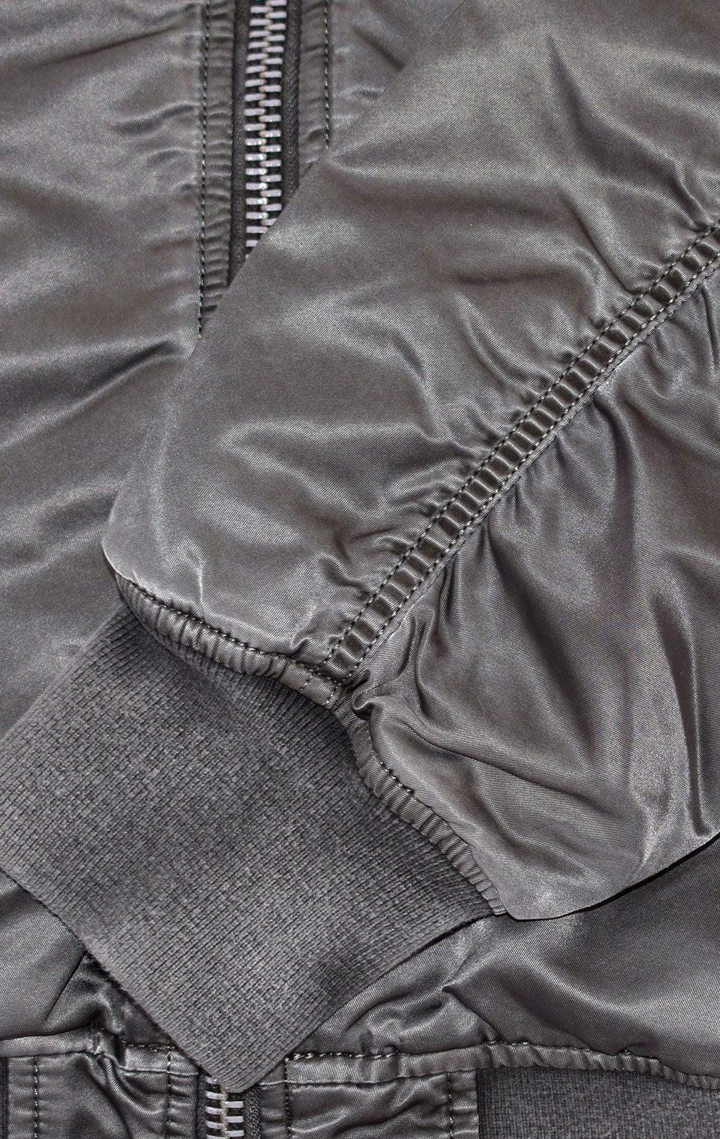 Бомбер ALPHA INDUSTRIES MA-1 APOLLO BATTLEWASH new silver 