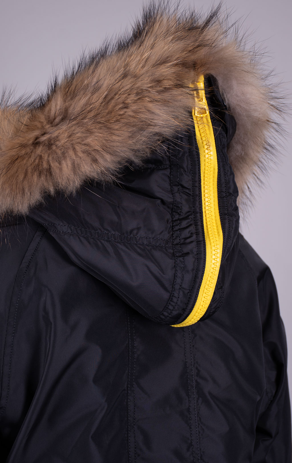 Женская аляска ALPHA INDUSTRIES PPS N-3B натур. мех black 
