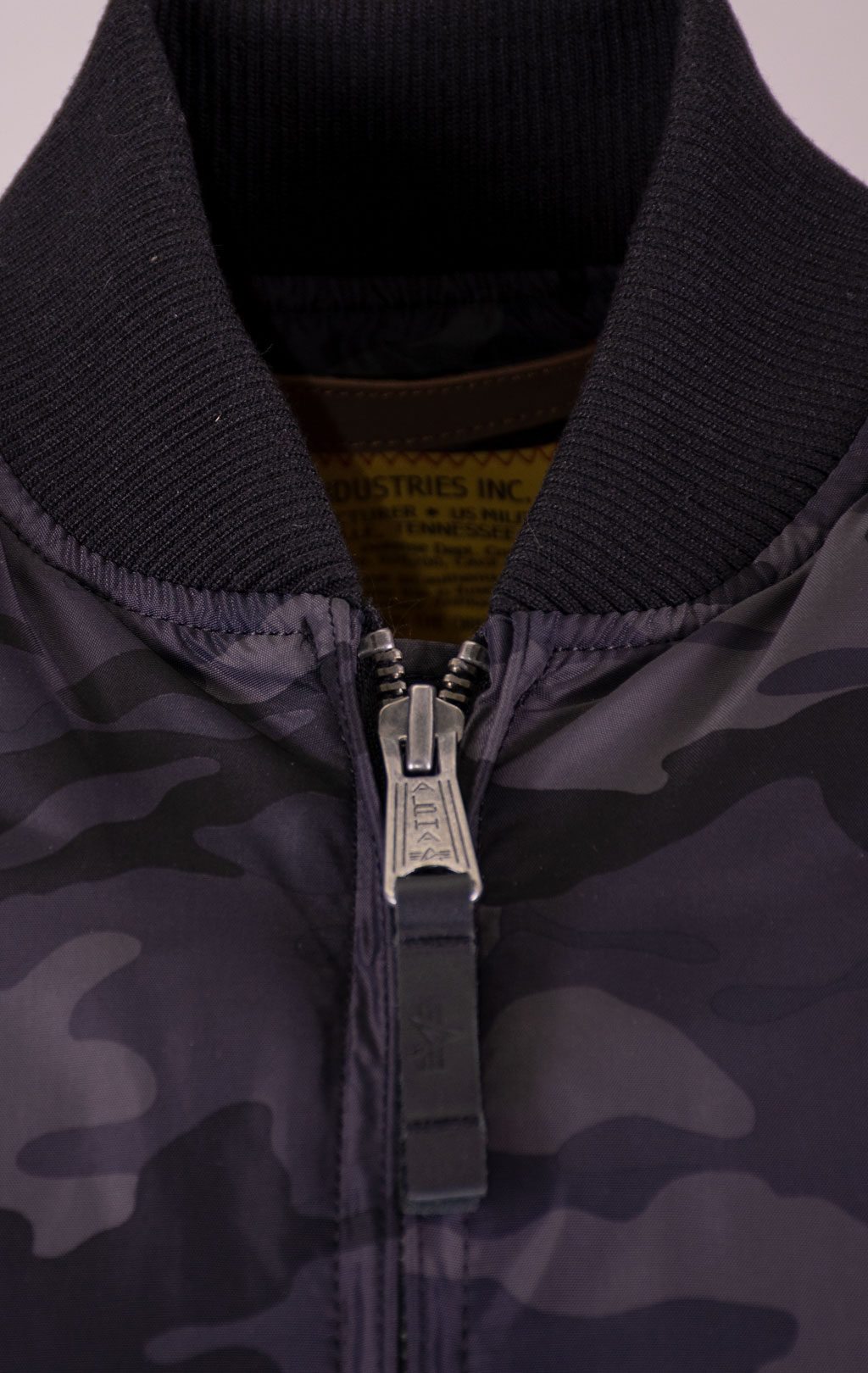 Ветровка-бомбер ALPHA INDUSTRIES MA-1 TT black camo 