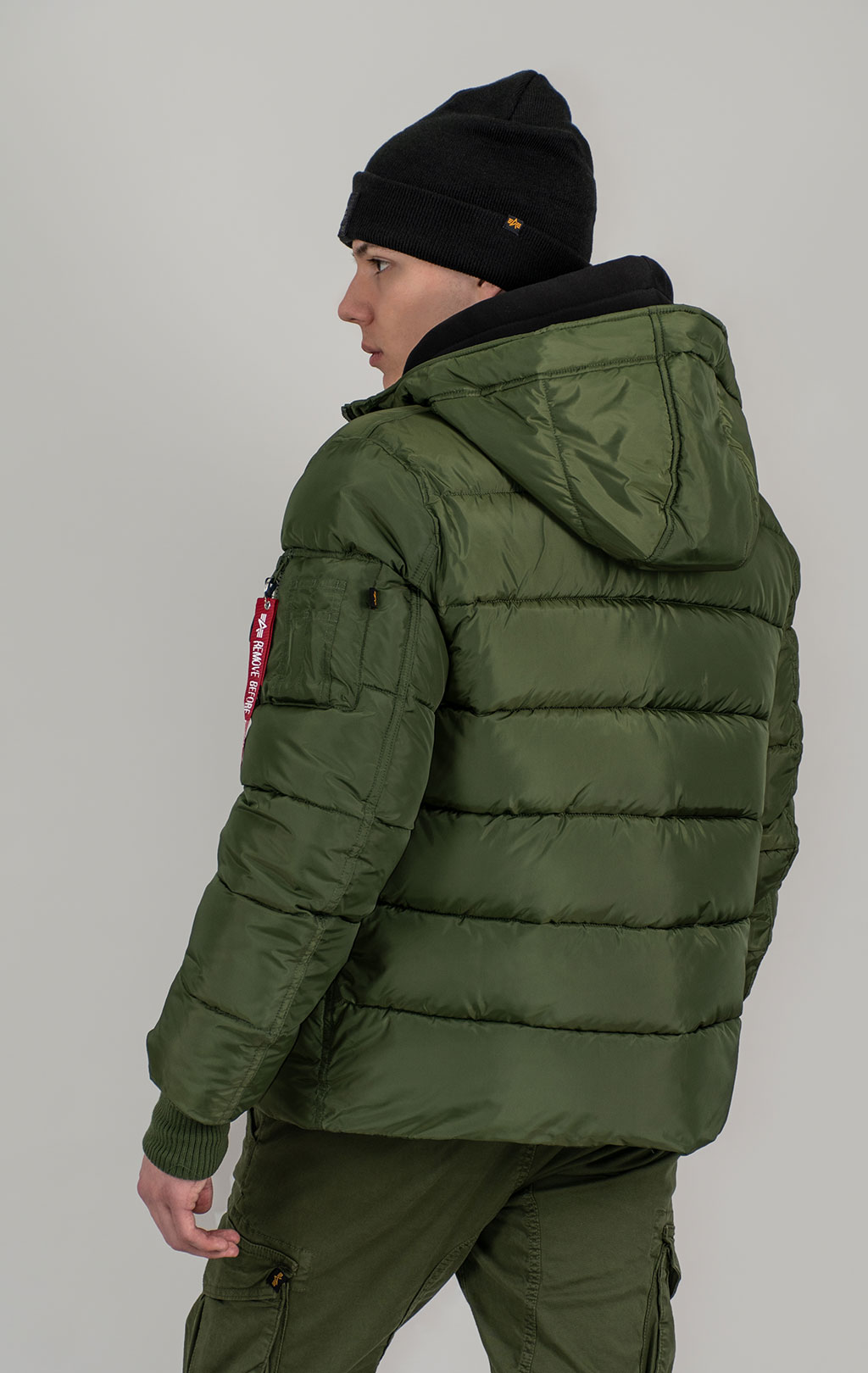 Куртка ALPHA INDUSTRIES HOODED PUFFER ALPHA FD dark green 