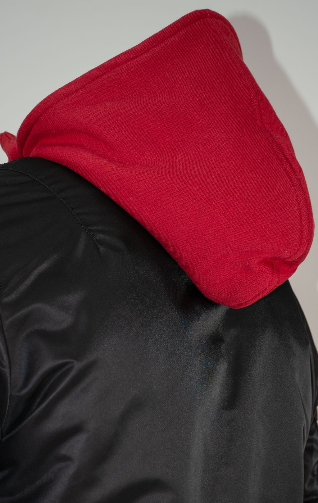Куртка-бомбер лётная ALPHA INDUSTRIES MA-1 D-Tec SE black/red 